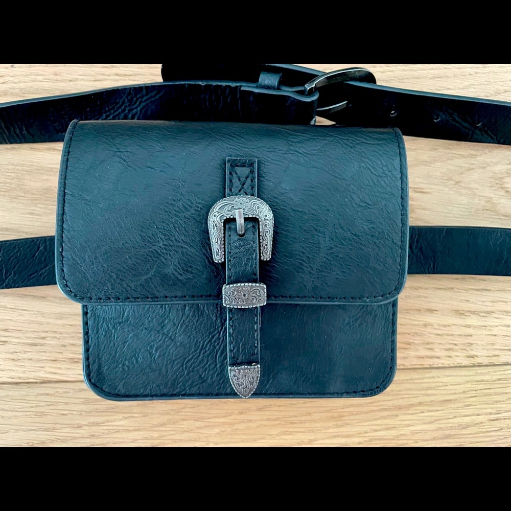 PacSun Fanny Pack